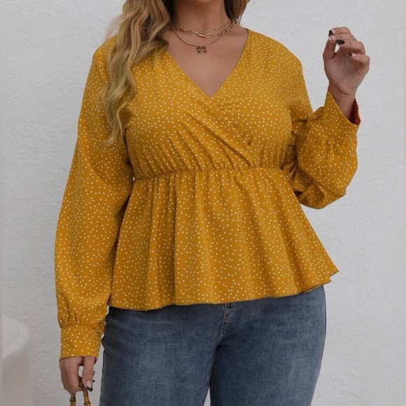 ‘NWOT Lantern Sleeve Peplum Top’ 💛 - Picture 2 of 7